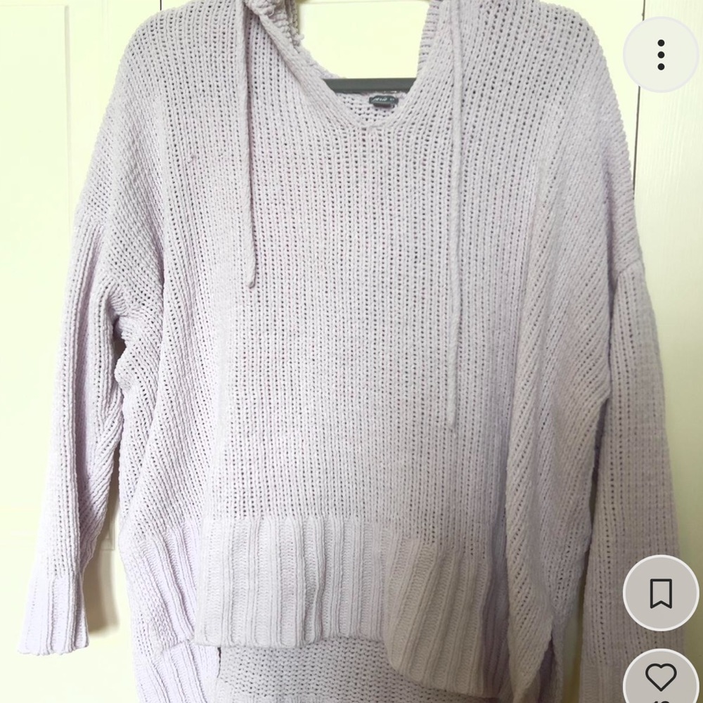 light purple hooded aerie sweater!